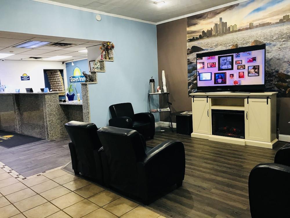 Days Inn By Wyndham Livonia Canton Detroit Екстер'єр фото