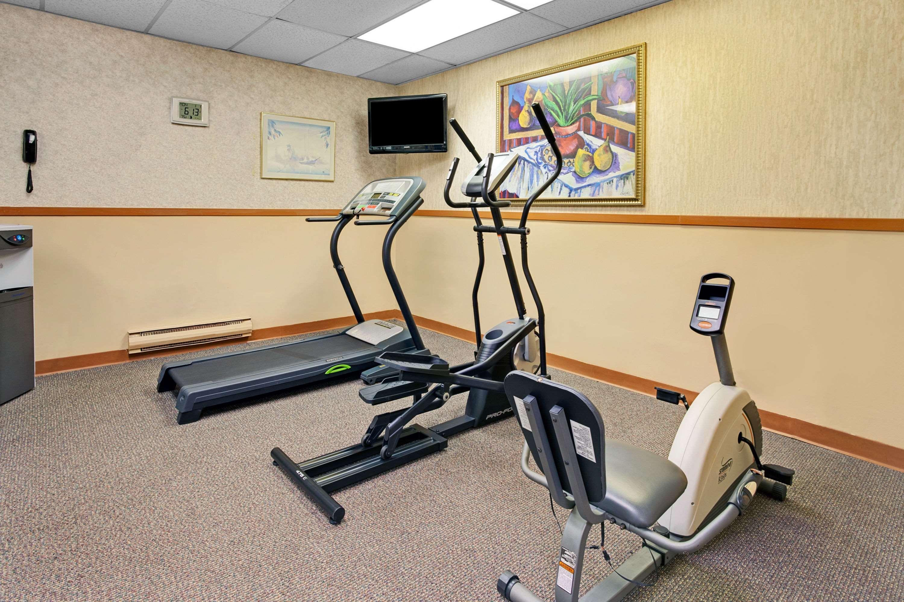 Days Inn By Wyndham Livonia Canton Detroit Екстер'єр фото