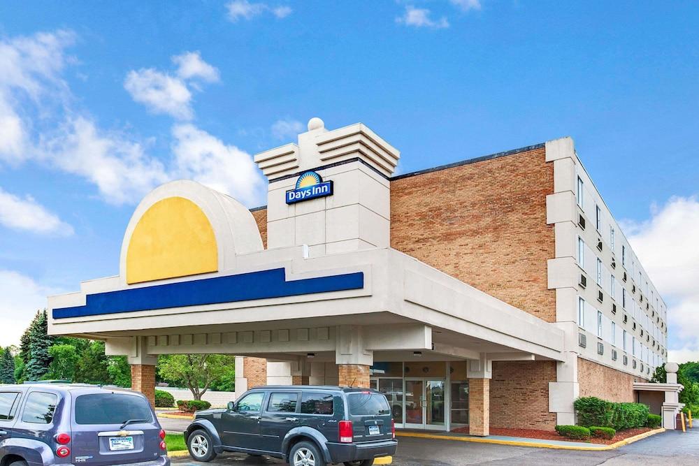 Days Inn By Wyndham Livonia Canton Detroit Екстер'єр фото